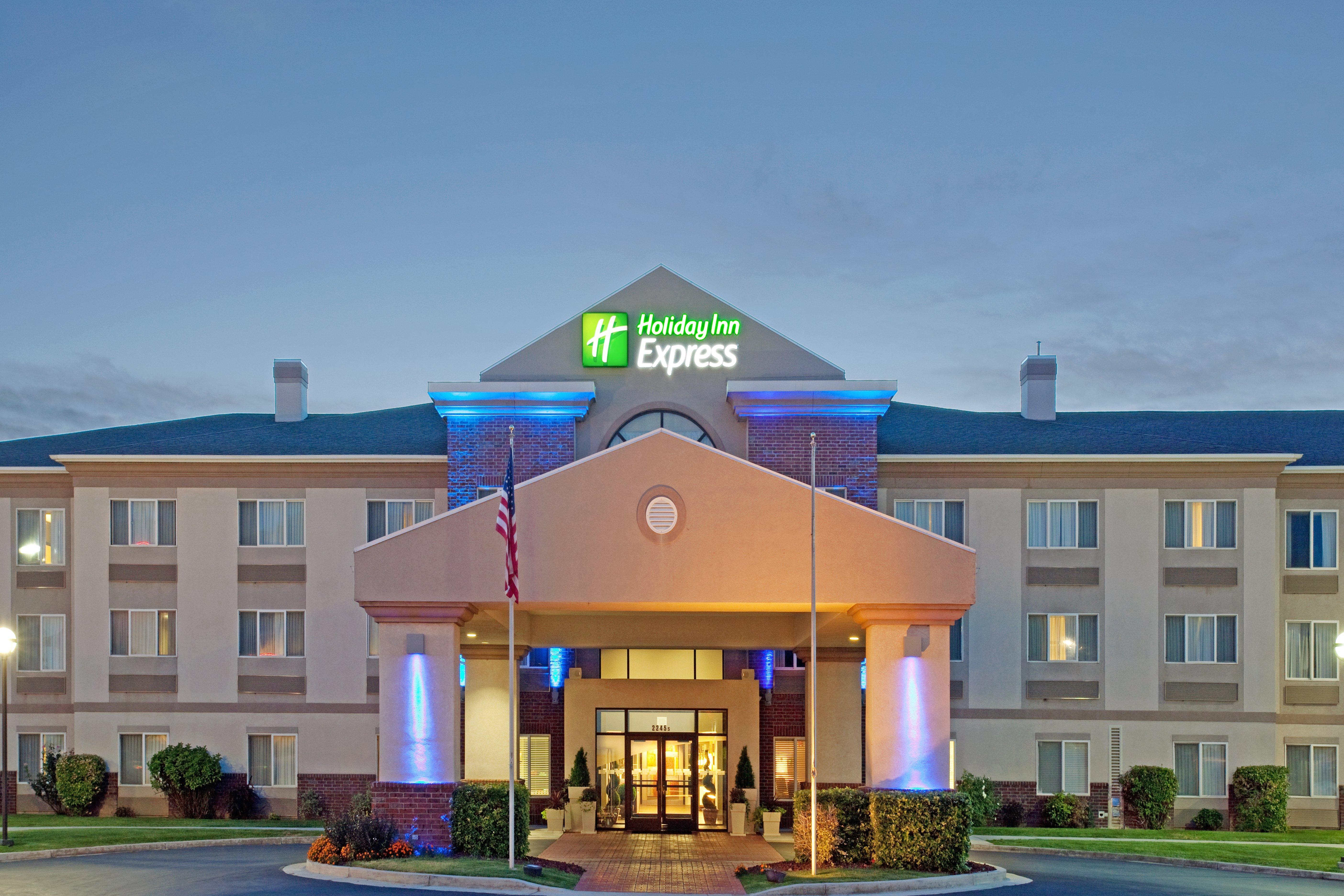 Holiday Inn Express Ogden By Ihg Exterior foto