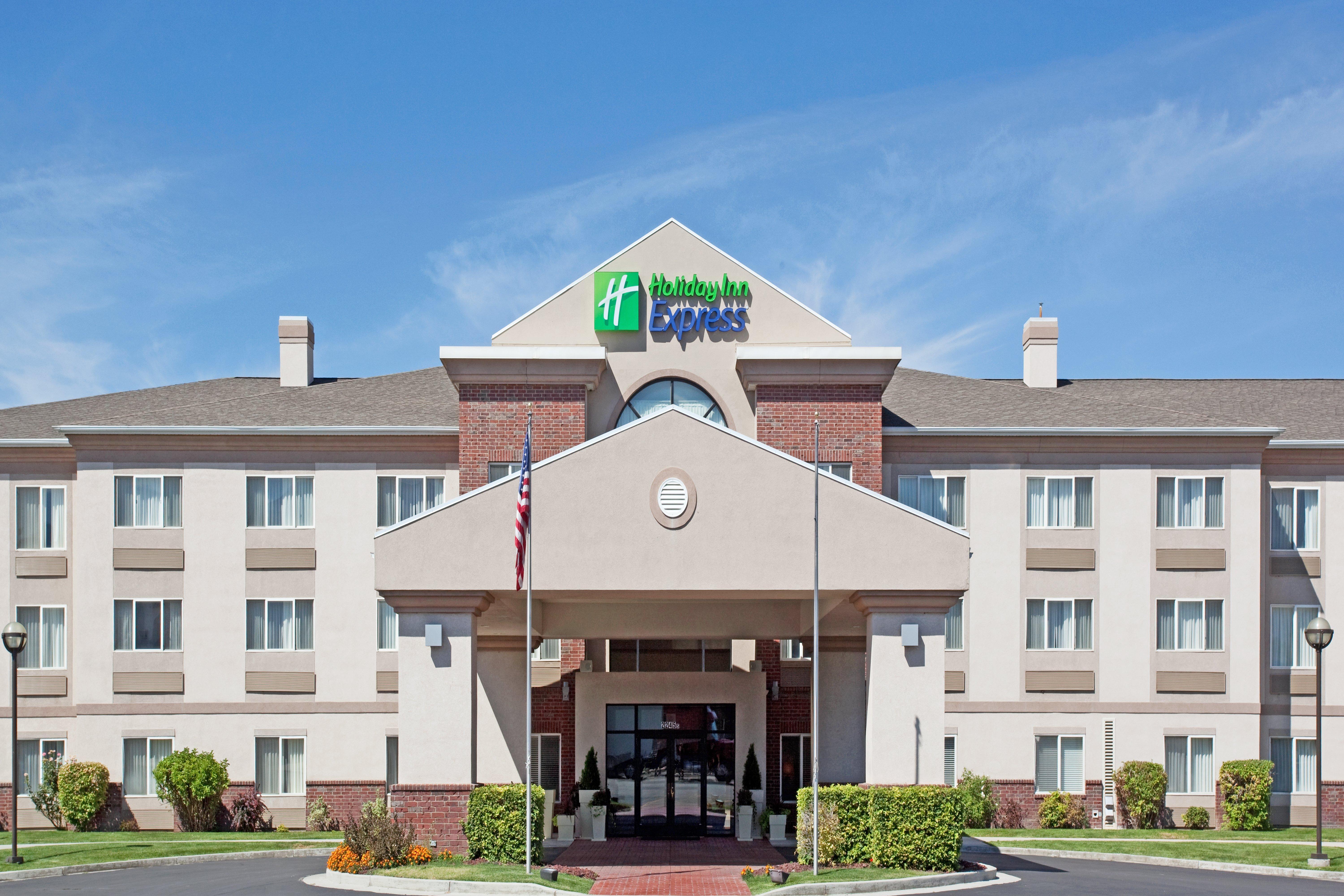 Holiday Inn Express Ogden By Ihg Exterior foto